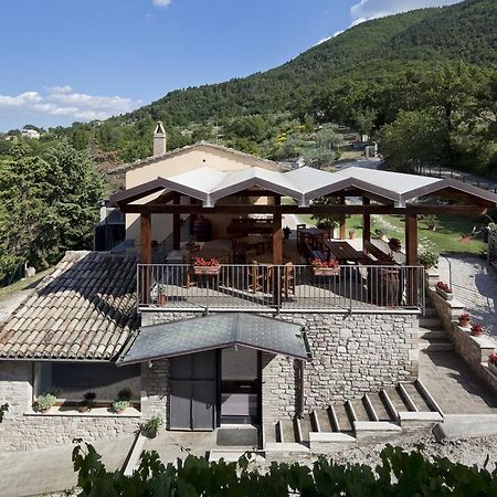 Agriturismo Il Castello Assisi Eksteriør bilde
