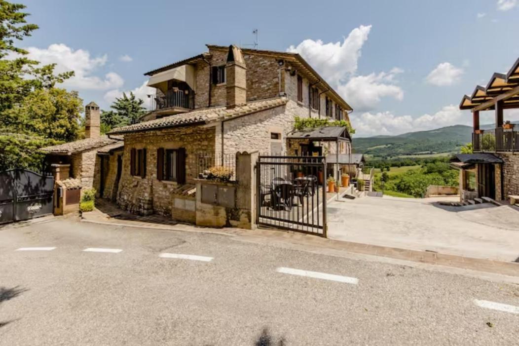 Agriturismo Il Castello Assisi Eksteriør bilde