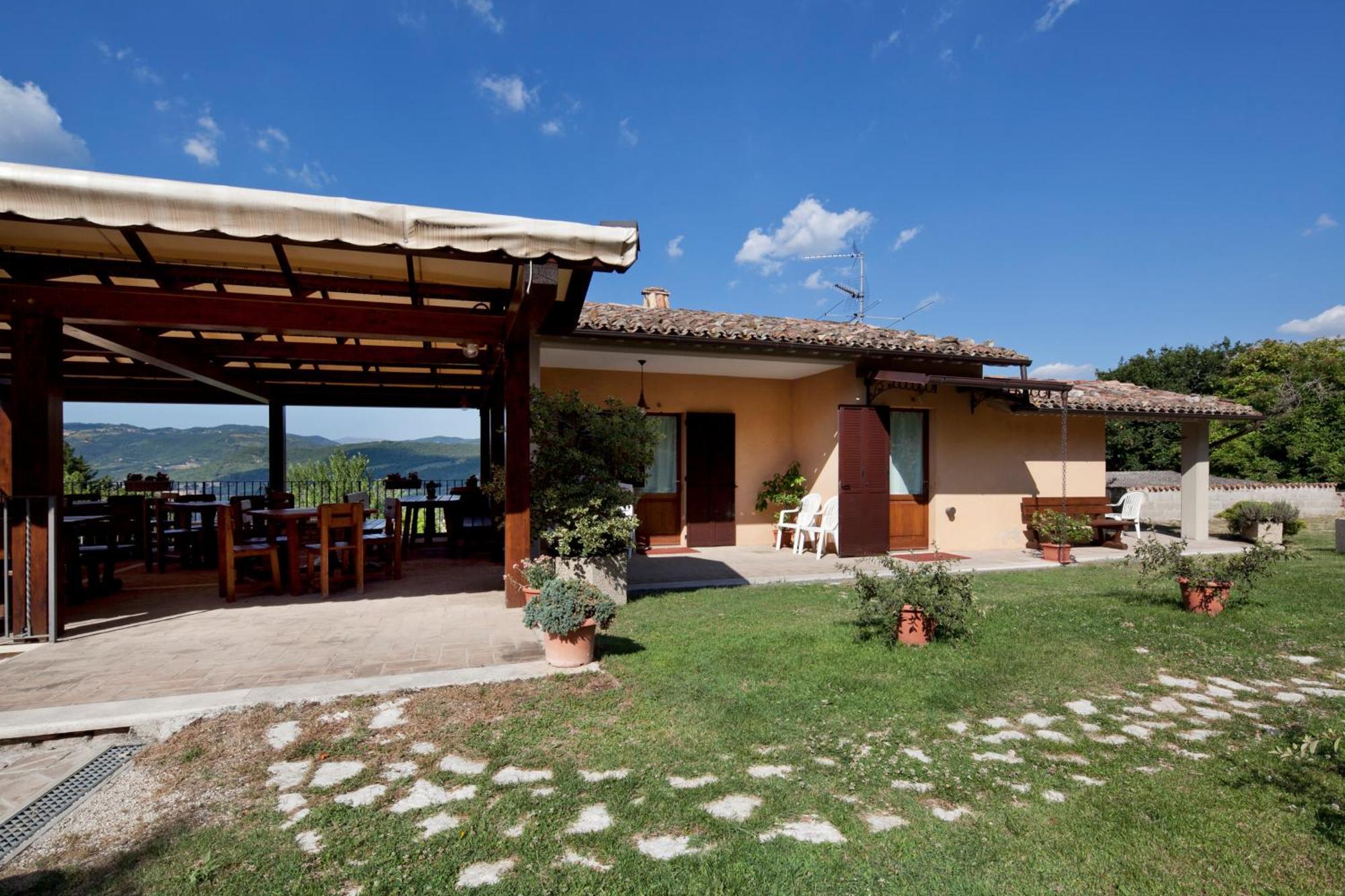 Agriturismo Il Castello Assisi Eksteriør bilde