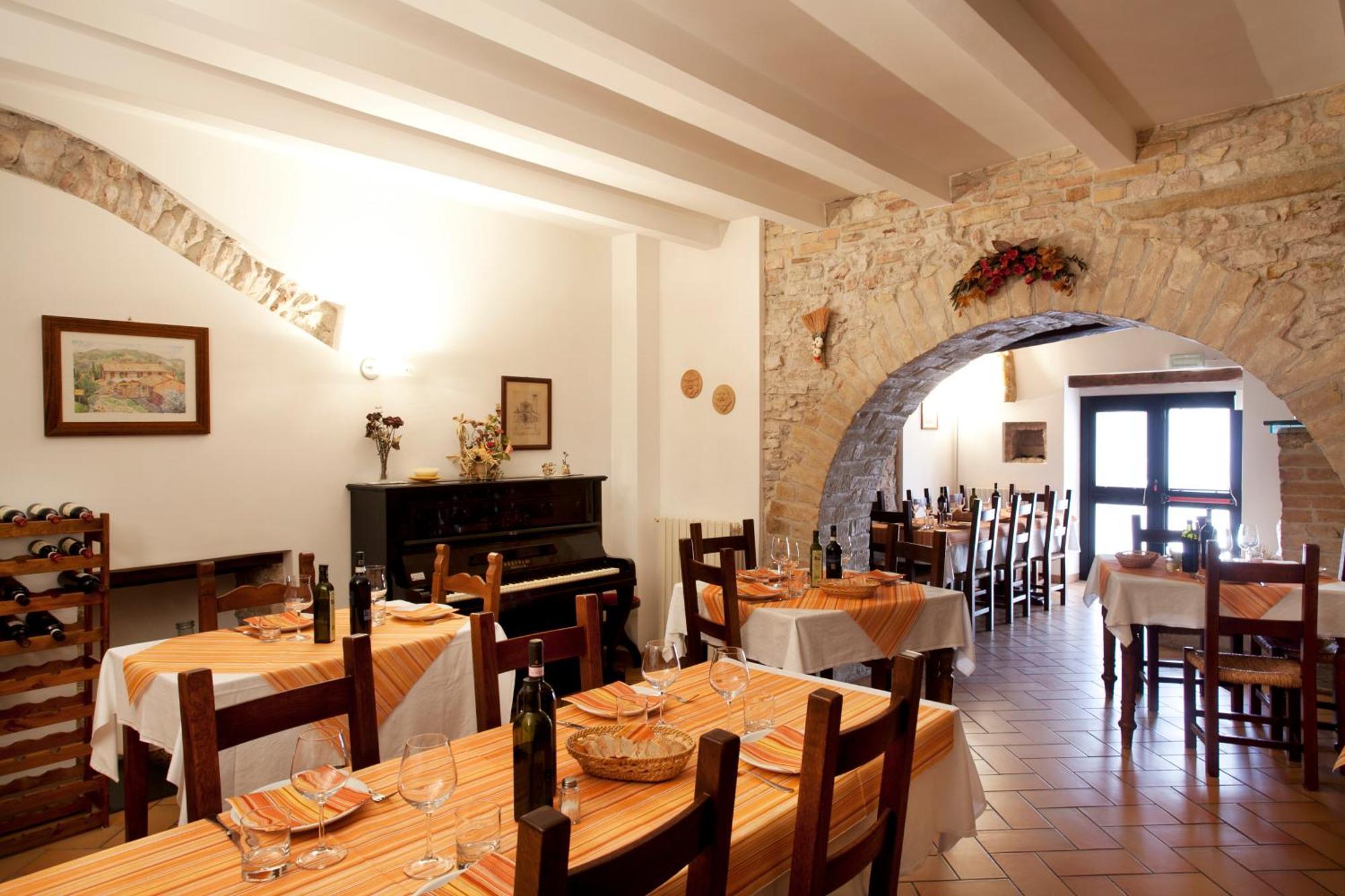 Agriturismo Il Castello Assisi Eksteriør bilde