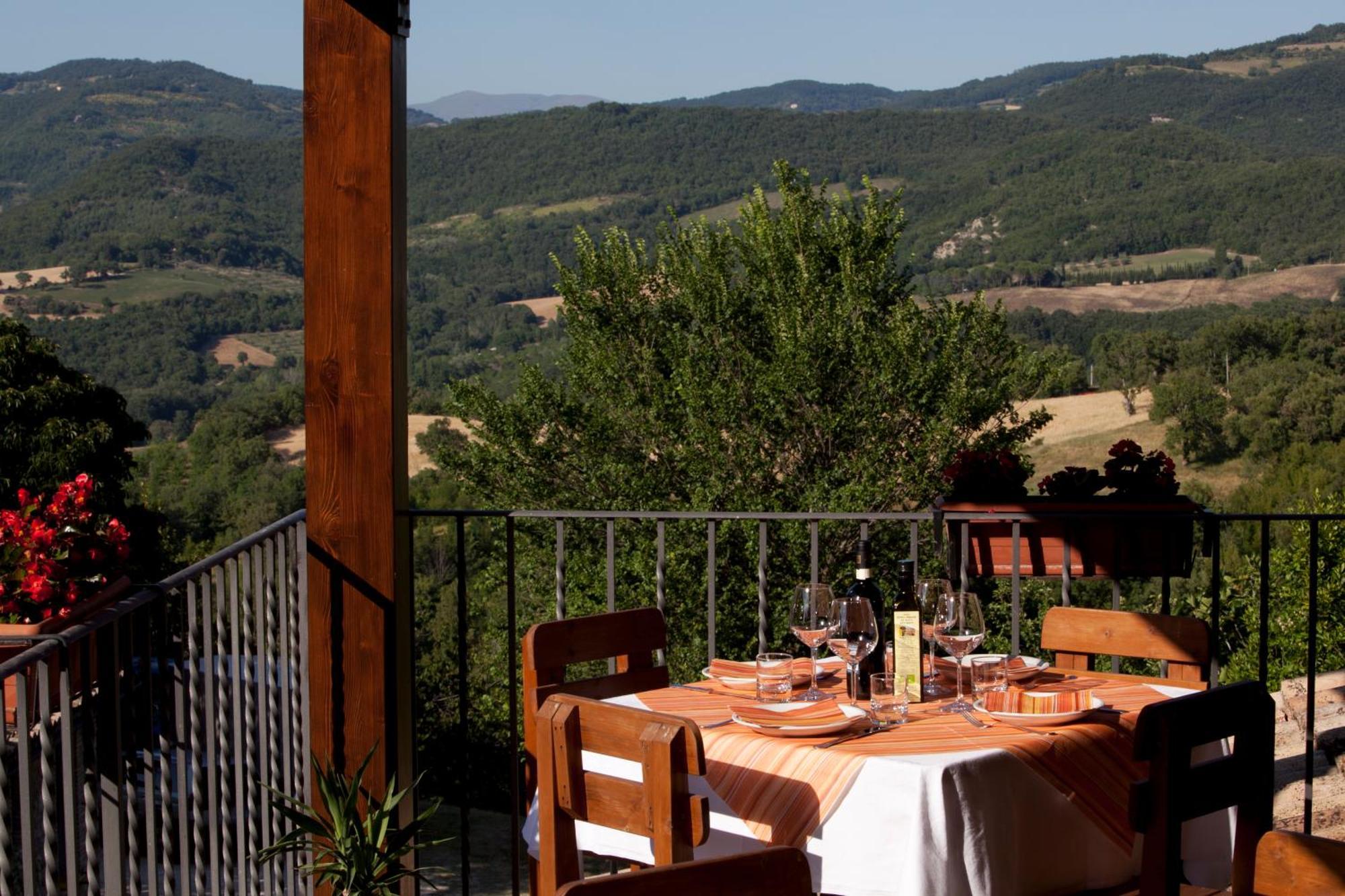 Agriturismo Il Castello Assisi Eksteriør bilde