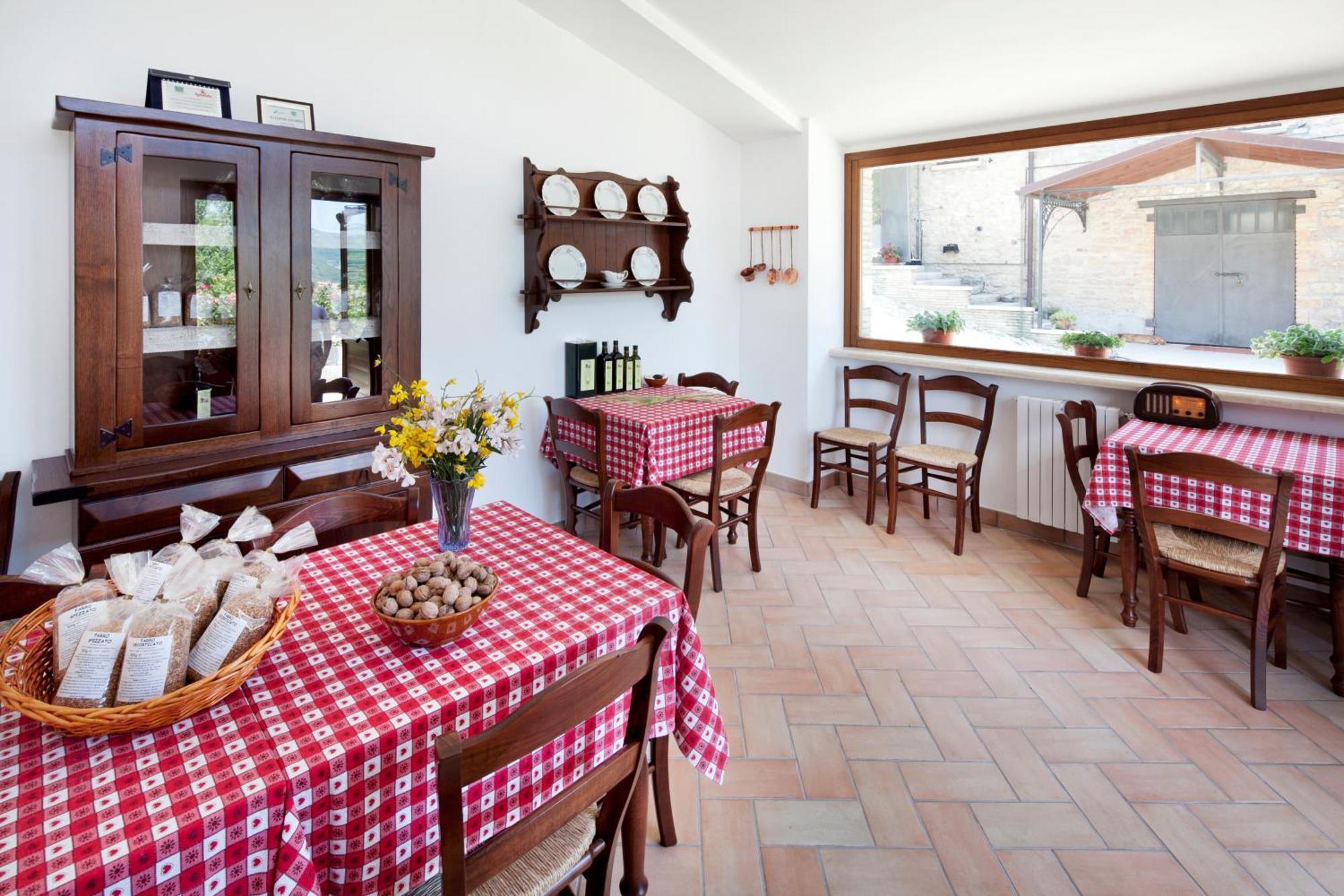 Agriturismo Il Castello Assisi Eksteriør bilde