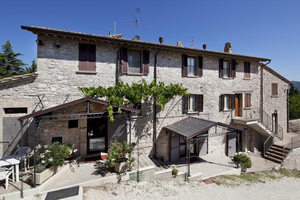 Agriturismo Il Castello Assisi Eksteriør bilde