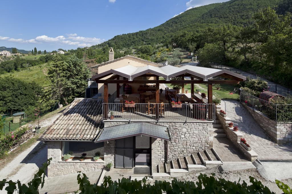 Agriturismo Il Castello Assisi Eksteriør bilde